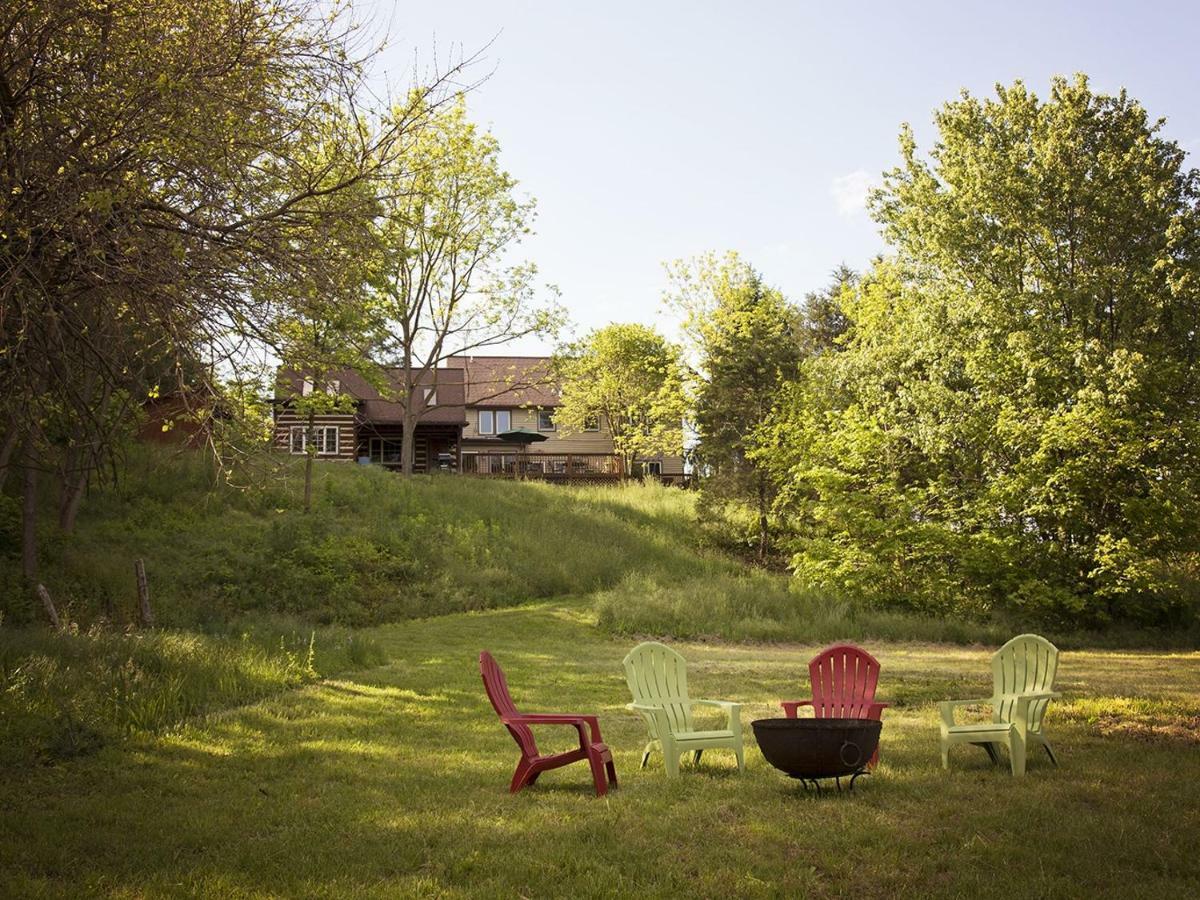 River Bluff Farm Bed And Breakfast Quicksburg Exterior foto